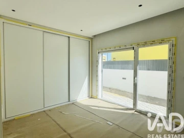Moradia para Venda em Fernao Ferro