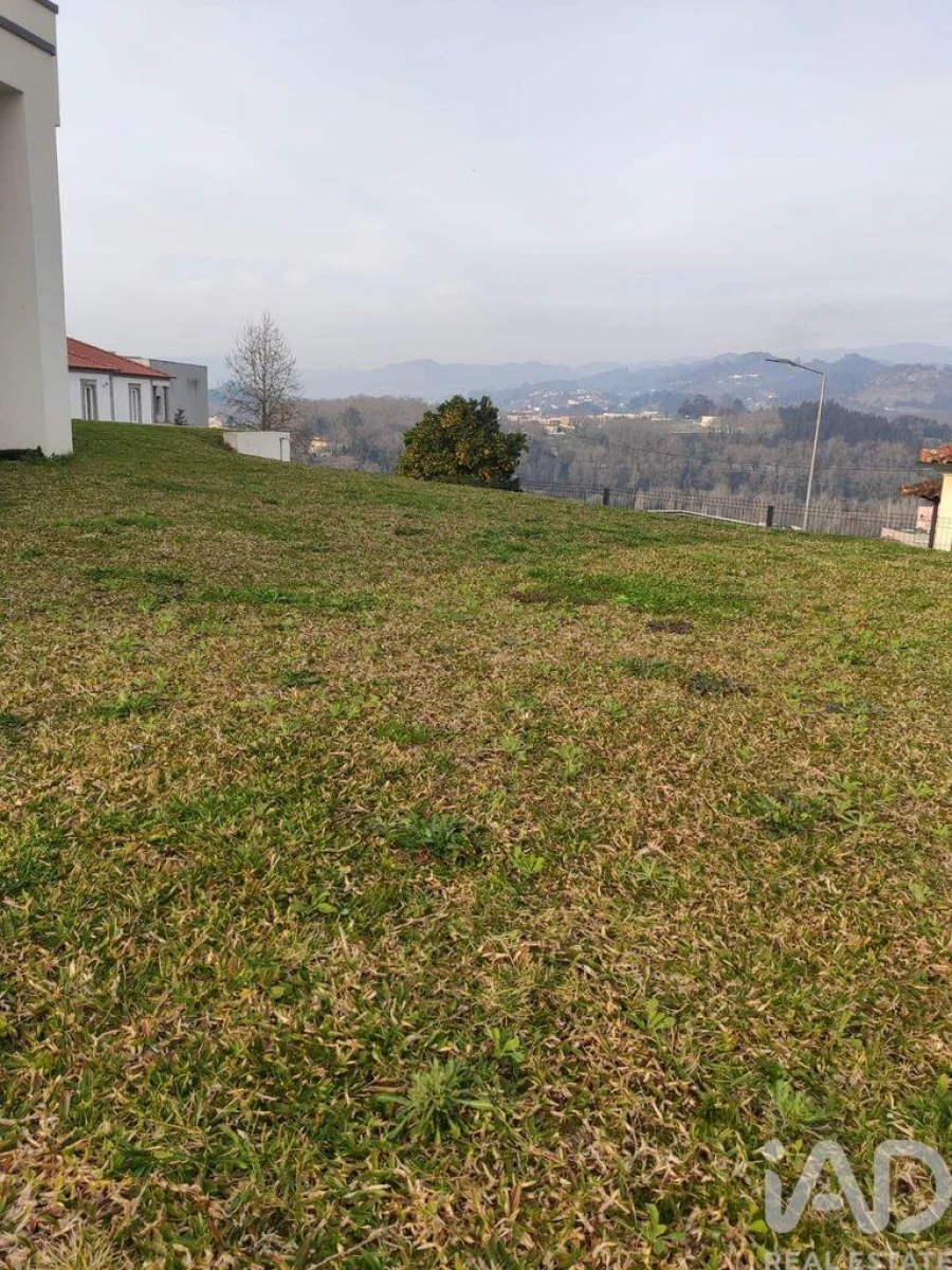 Moradia para Venda em Ponte da Barca, V.N. Muía, Paço Vedro Magalhães Foto 32