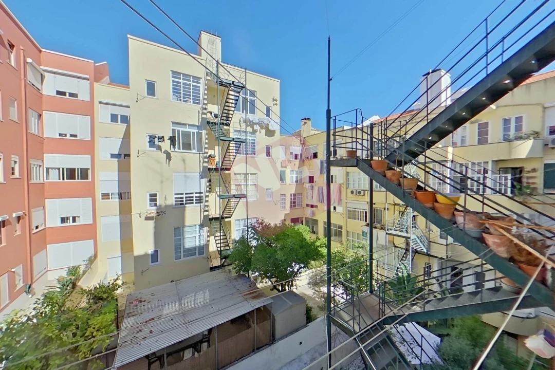 Apartamento T4 para Venda em Alcantara Foto 39
