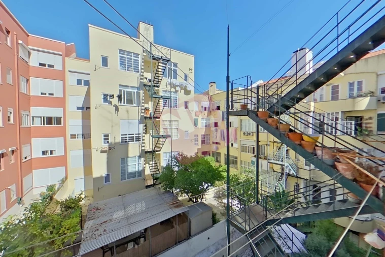 Apartamento T4 para Venda em Alcantara Foto 39
