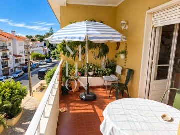 Apartamento T3 para Venda em Carcavelos e Parede