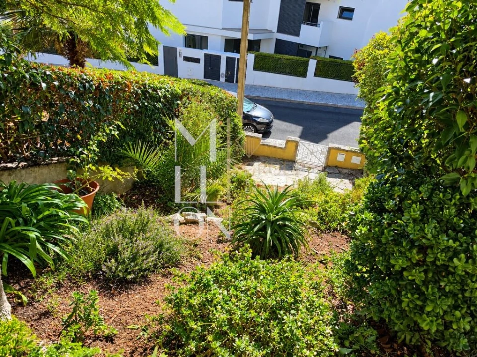 Apartamento T3 para Venda em Carcavelos e Parede Foto 5