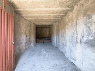 Moradia para Venda em Semide e Rio Vide