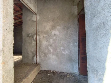 Moradia para Venda em Semide e Rio Vide