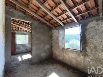 Moradia para Venda em Semide e Rio Vide