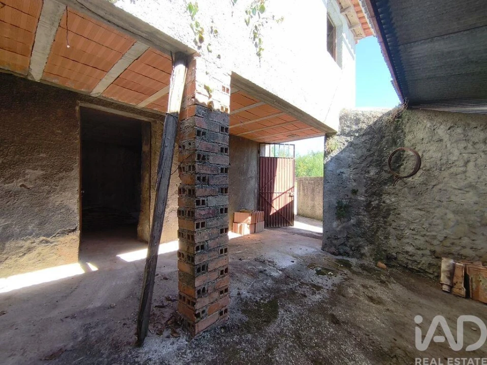 Moradia para Venda em Semide e Rio Vide Foto 23