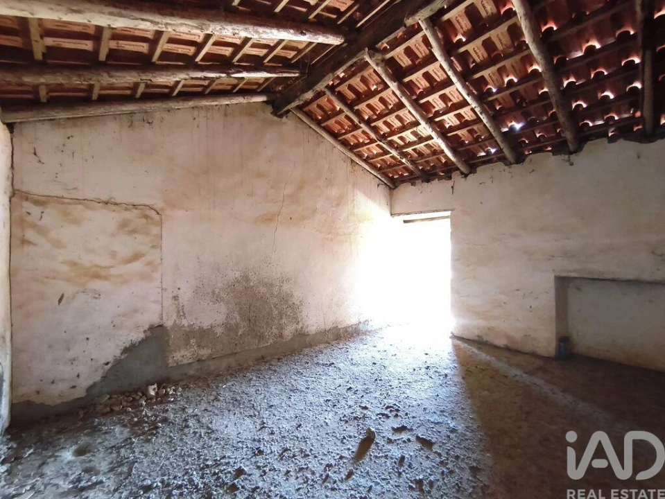 Moradia para Venda em Semide e Rio Vide Foto 16