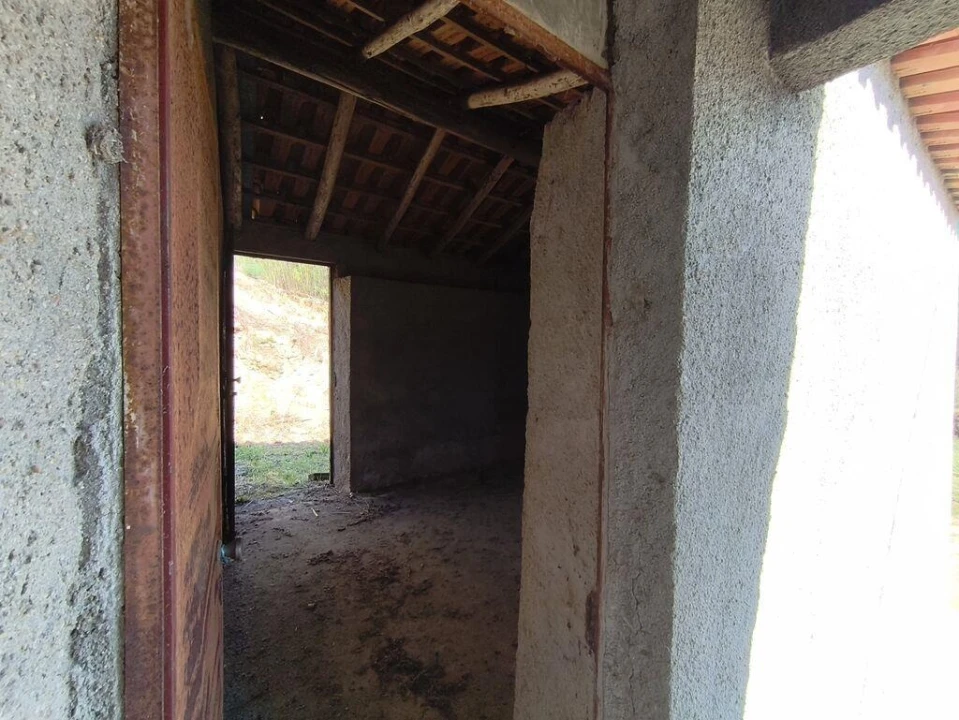 Moradia para Venda em Semide e Rio Vide Foto 6