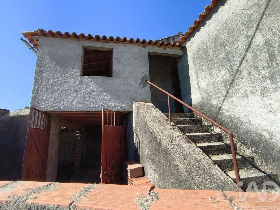 Moradia para Venda em Semide e Rio Vide Foto 4