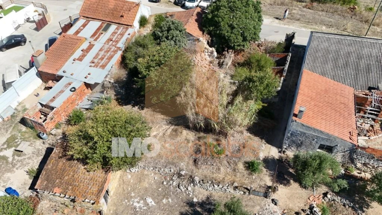 Moradia T1 para Venda em Pernes Foto 7