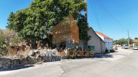 Moradia T1 para Venda em Pernes