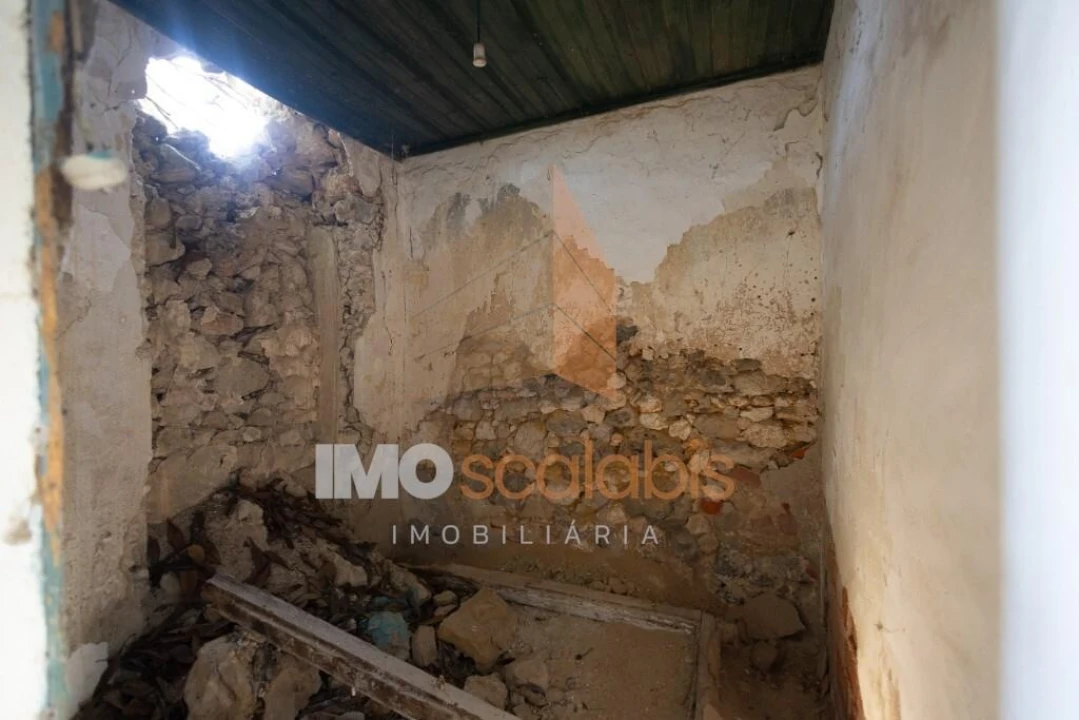 Moradia T1 para Venda em Pernes Foto 17