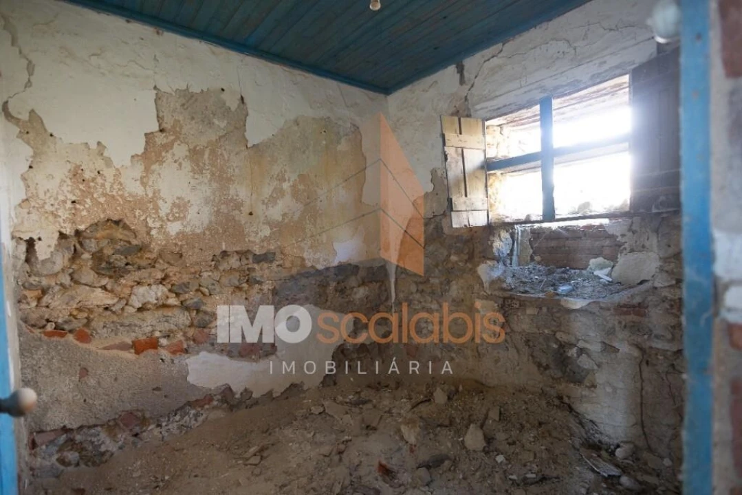 Moradia T1 para Venda em Pernes Foto 18
