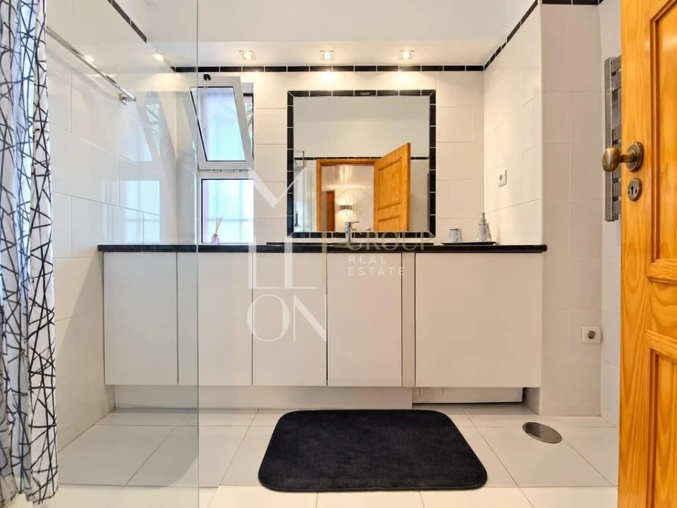 Apartamento T1 para Venda em Quarteira Foto 10