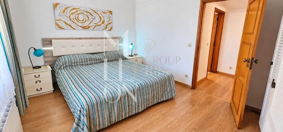 Apartamento T1 para Venda em Quarteira Foto 9