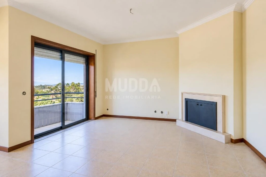 Apartamento T3 para Venda em Paços de Brandão Foto 11