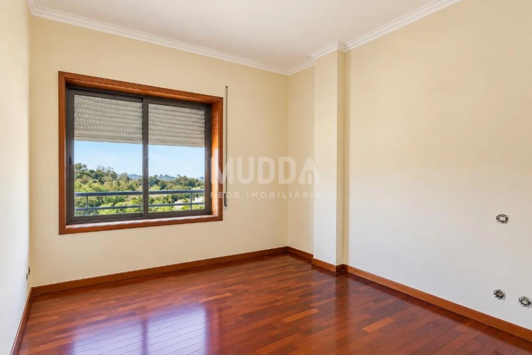 Apartamento T3 para Venda em Paços de Brandão Foto 14