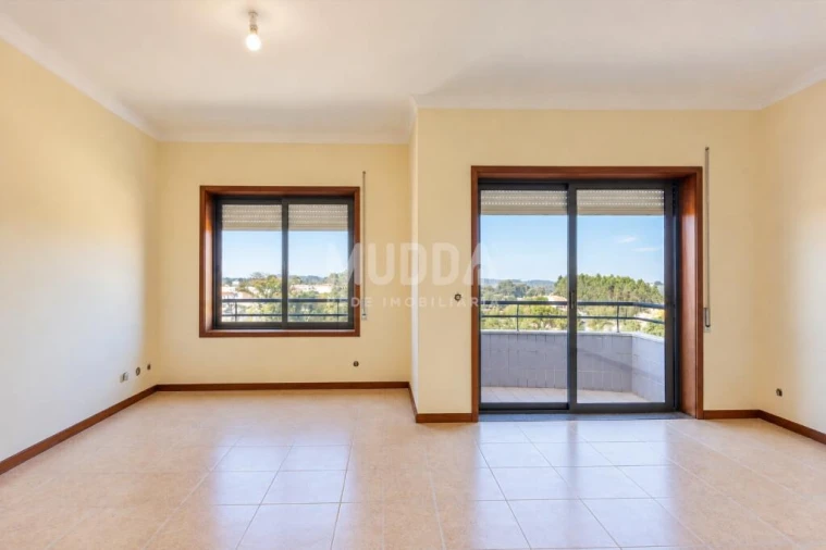 Apartamento T3 para Venda em Paços de Brandão Foto 10