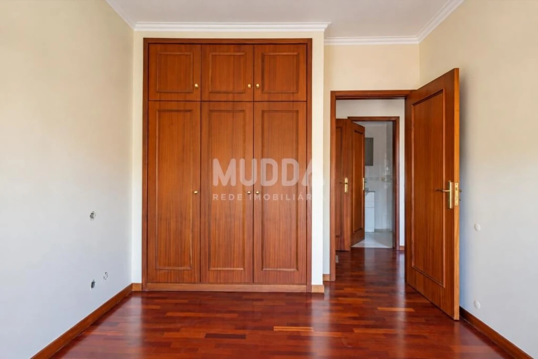 Apartamento T3 para Venda em Paços de Brandão Foto 15