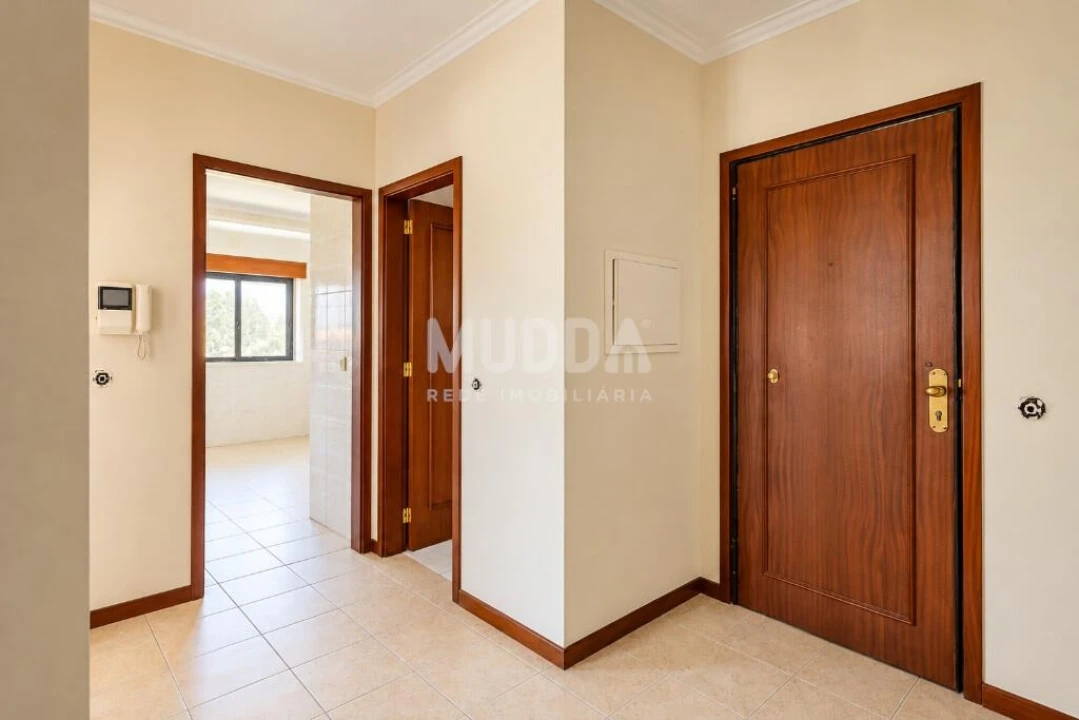 Apartamento T3 para Venda em Paços de Brandão Foto 25