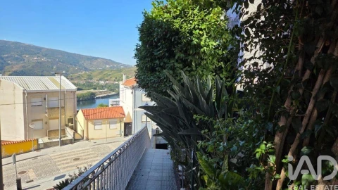 Moradia T3 para Venda em Peso da Régua e Godim