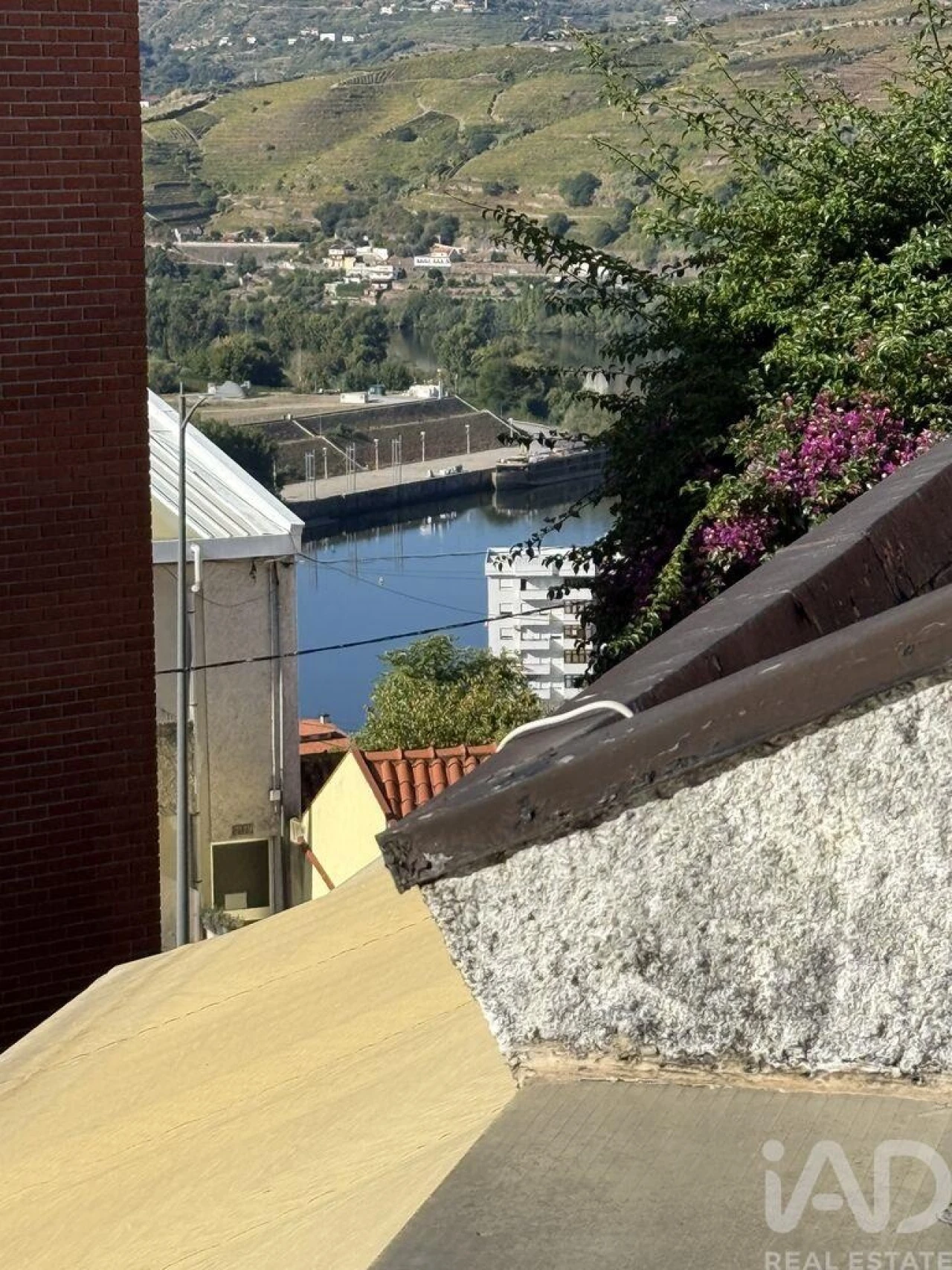 Moradia T3 para Venda em Peso da Régua e Godim Foto 3
