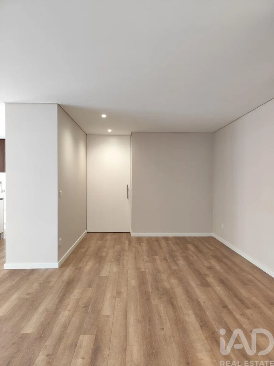 Apartamento T3 para Venda em Tavarede Foto 5