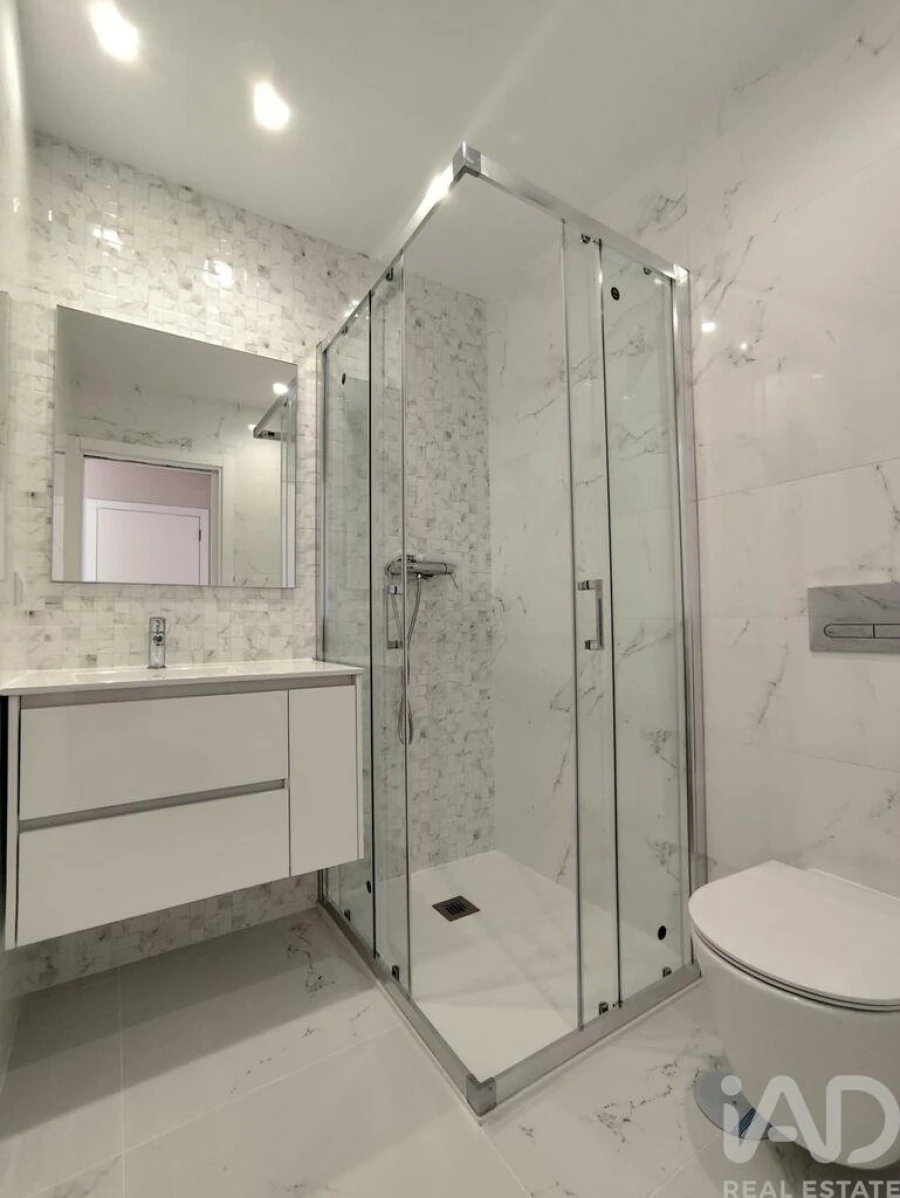 Apartamento T3 para Venda em Tavarede Foto 6