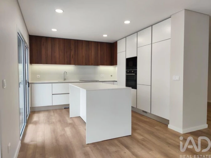 Apartamento T3 para Venda em Tavarede Foto 7
