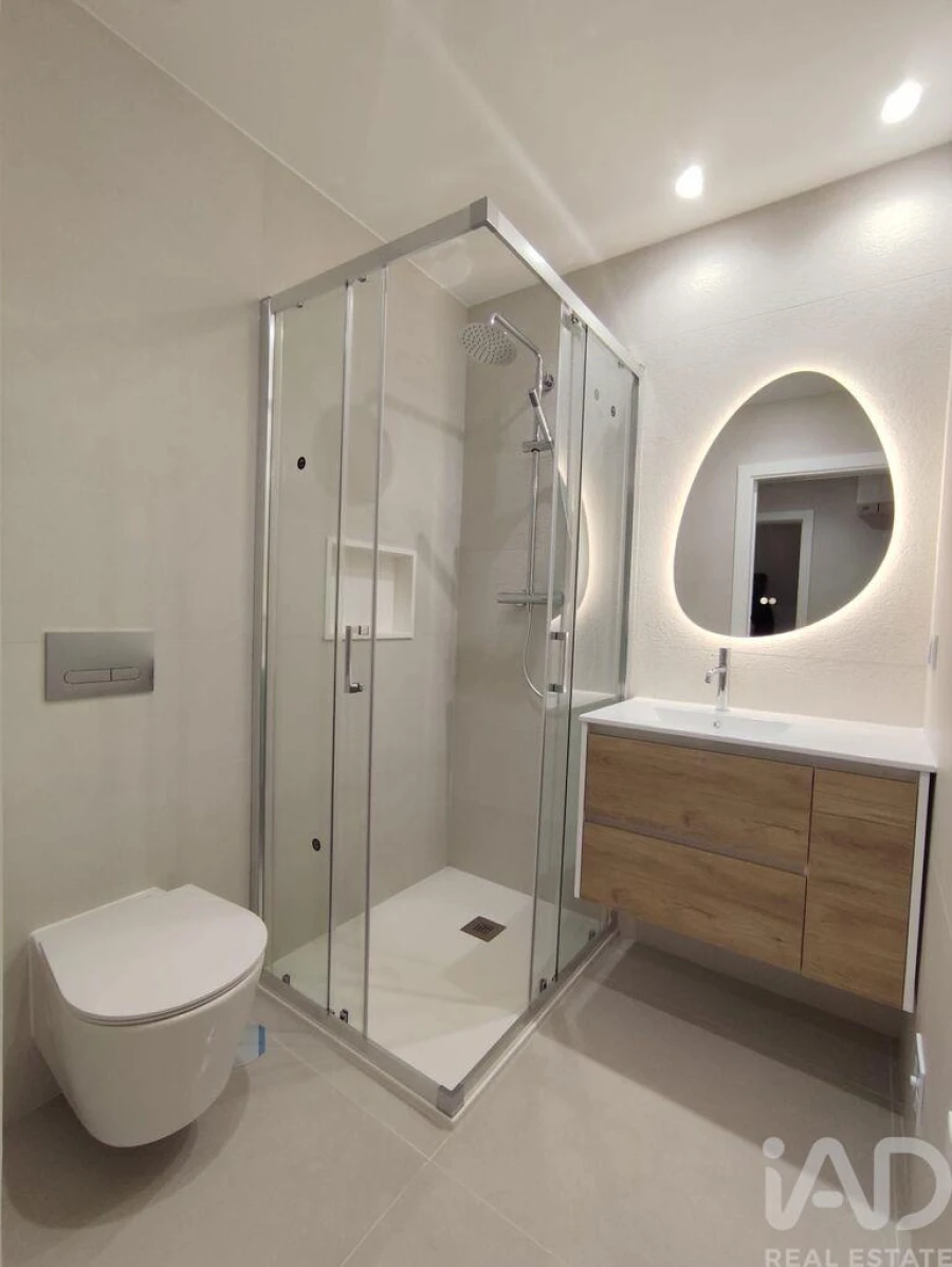 Apartamento T3 para Venda em Tavarede Foto 3