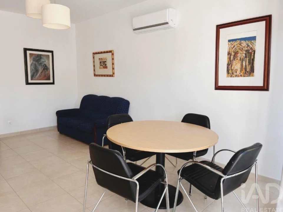 Apartamento T1 para Venda em Quinta do Anjo Foto 7