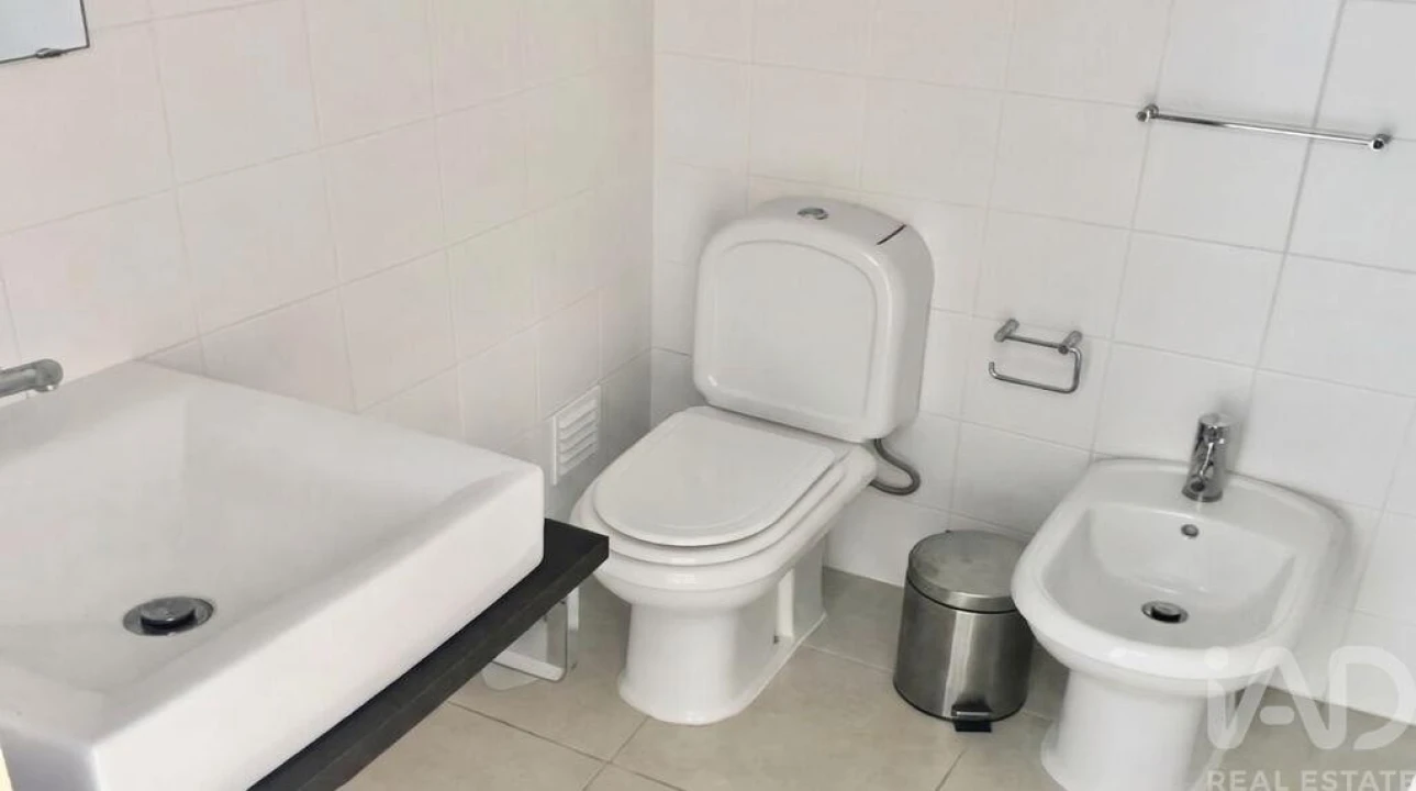 Apartamento T1 para Venda em Quinta do Anjo Foto 9