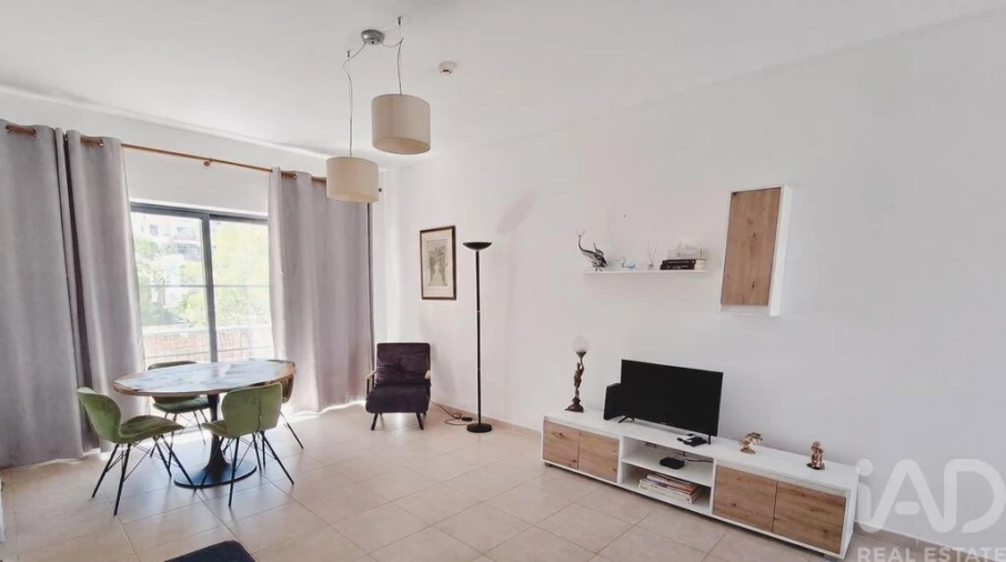 Apartamento T1 para Venda em Quinta do Anjo Foto 6