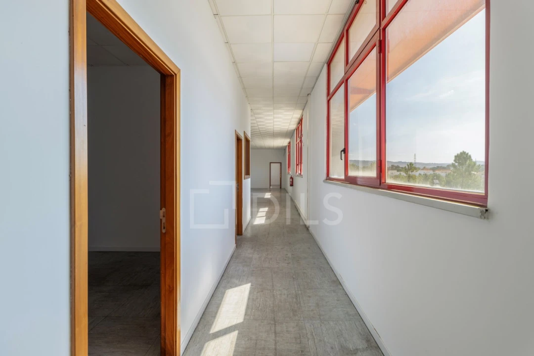 Armazém para Arrendamento em Quinta do Anjo Foto 18
