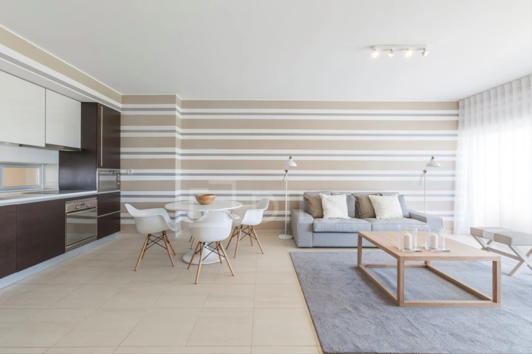 Apartamento T1 para Venda em Quarteira Foto 6