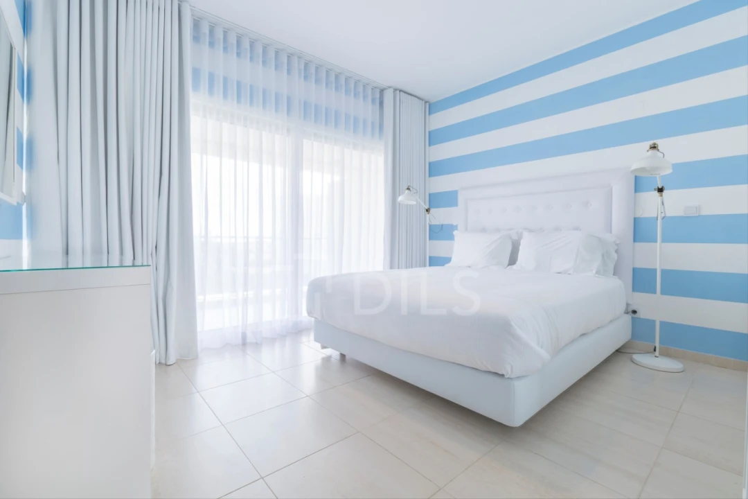 Apartamento T1 para Venda em Quarteira Foto 11