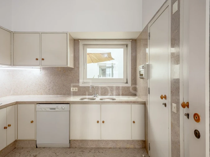 Apartamento T1 para Venda em Santa Maria Maior Foto 13