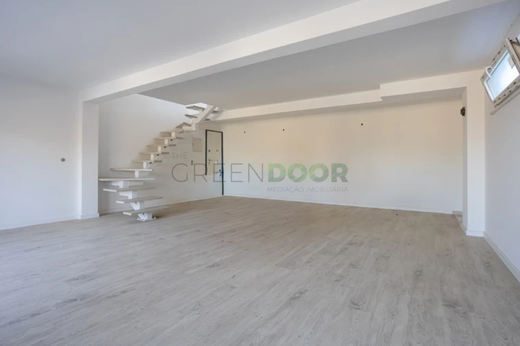 Apartamento T3 para Venda em Seixal, Arrentela e Aldeia de Paio Pires Foto 17
