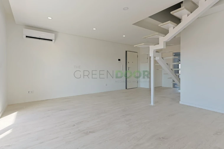 Apartamento T2 para Venda em Seixal, Arrentela e Aldeia de Paio Pires Foto 11