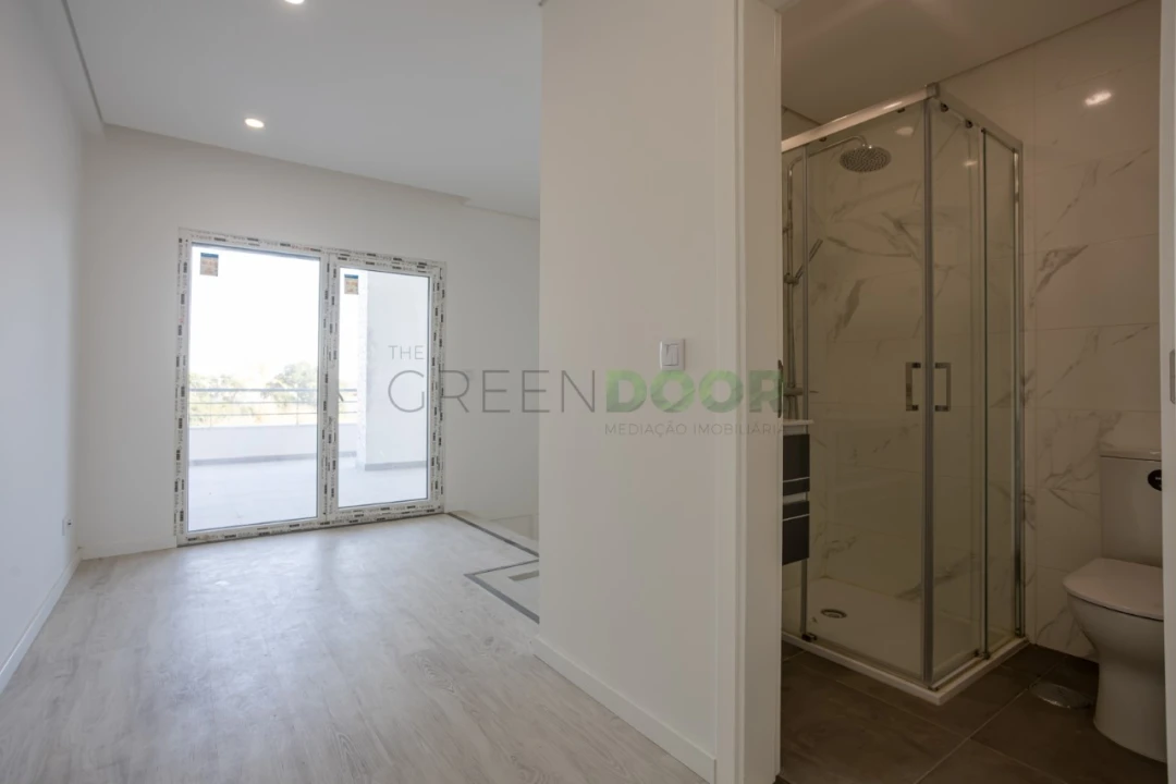 Apartamento T2 para Venda em Seixal, Arrentela e Aldeia de Paio Pires Foto 6
