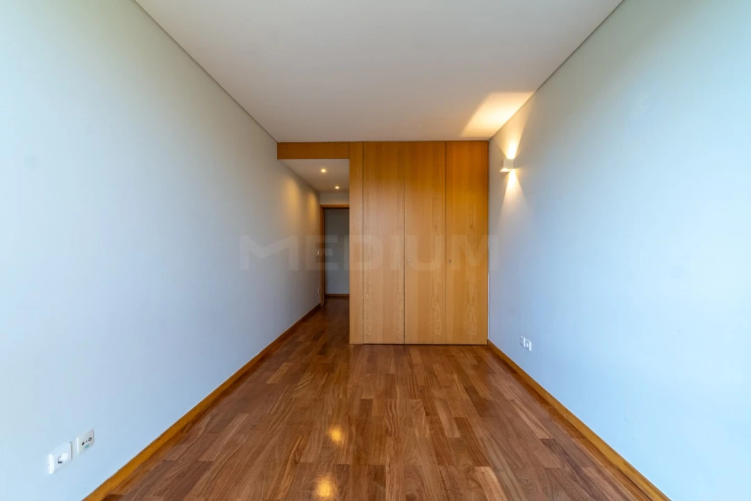 Apartamento T2 para Venda em Azurara Foto 17