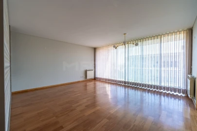 Apartamento T2 para Venda em Azurara