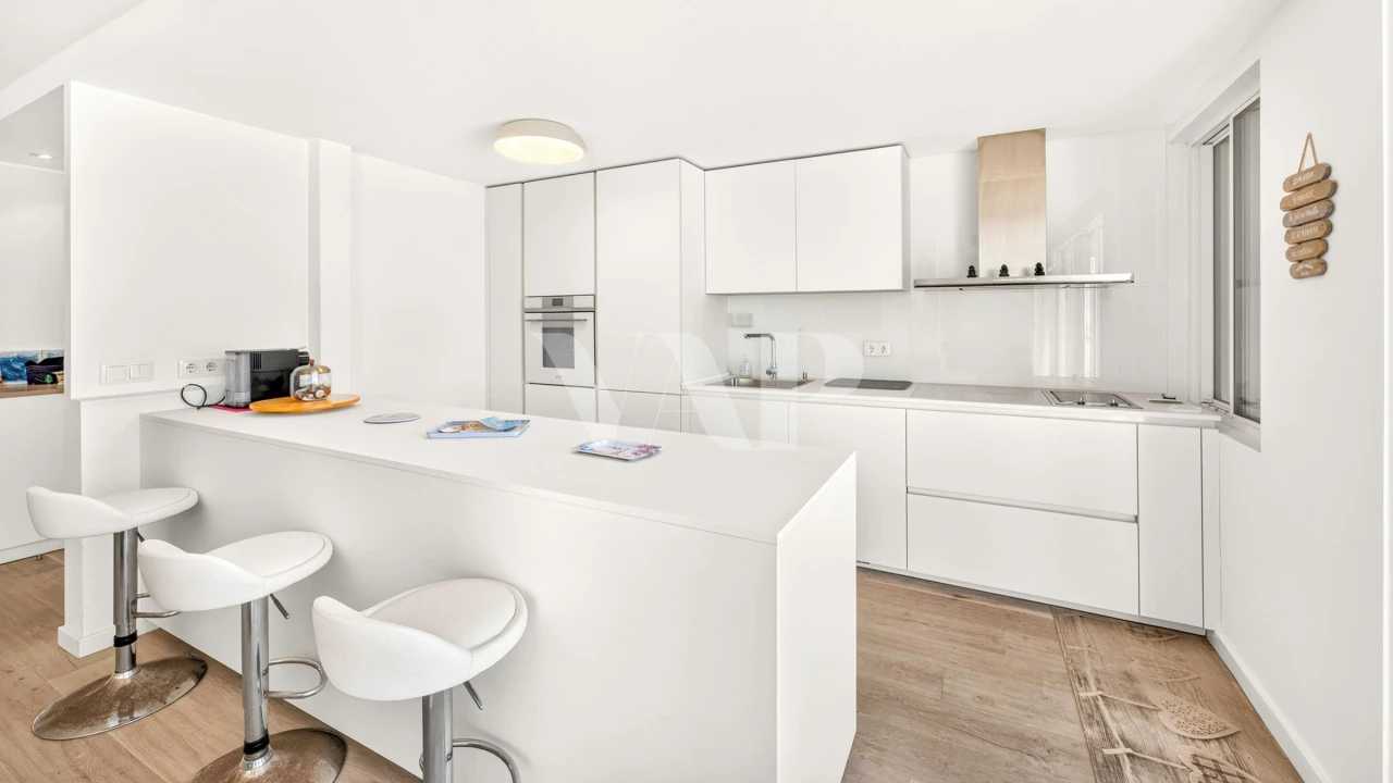 Apartamento para Venda em Quarteira Foto 3