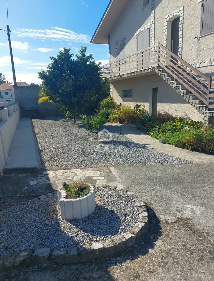 Moradia T4 para Venda em Viseu Foto 4
