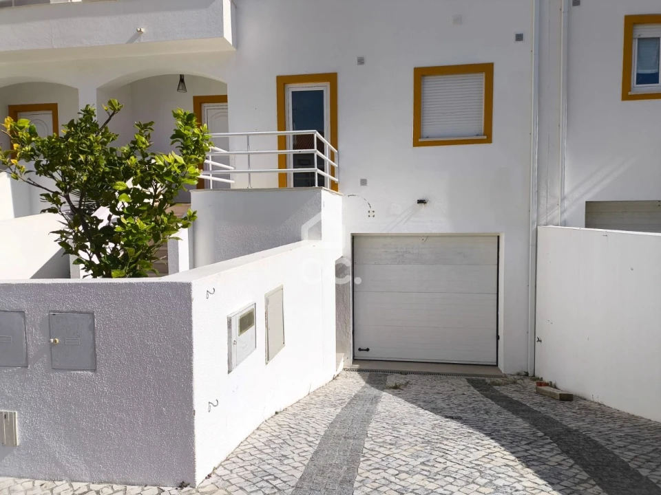 Apartamento T4 para Venda em Bombarral e Vale Covo Foto 5