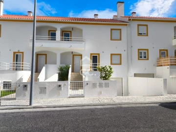 Apartamento T4 para Venda em Bombarral e Vale Covo