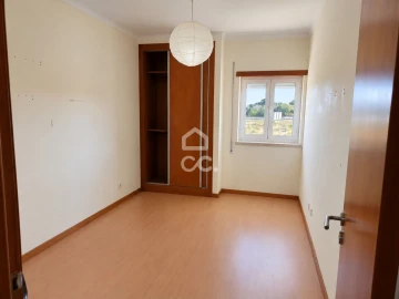 Apartamento T4 para Venda em Bombarral e Vale Covo