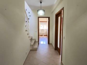 Apartamento T4 para Venda em Bombarral e Vale Covo