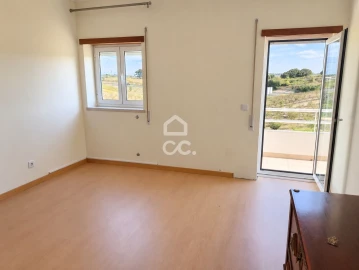 Apartamento T4 para Venda em Bombarral e Vale Covo