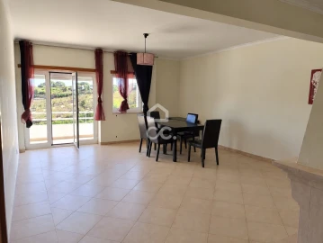 Apartamento T4 para Venda em Bombarral e Vale Covo
